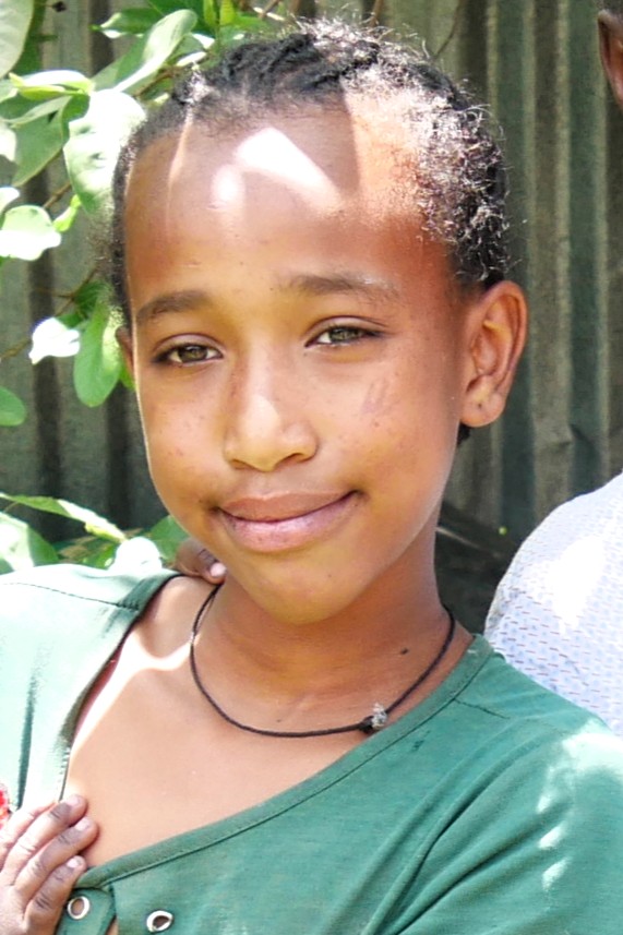 10353 Nardos Wendafrash, vrouw, 13 jaar, groep 8